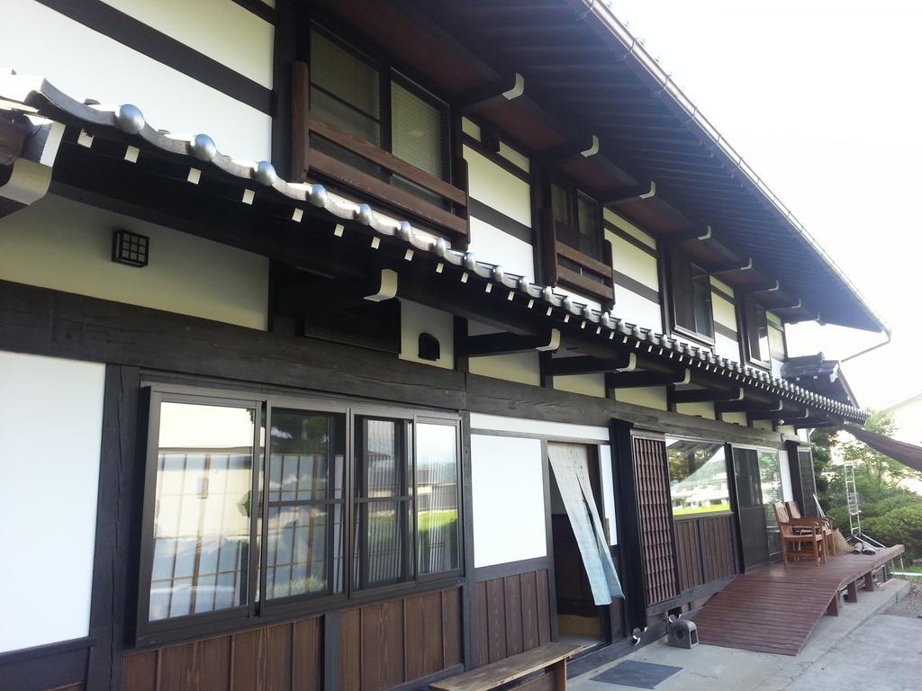 Soy Bed and Breakfast Takayama  Buitenkant foto