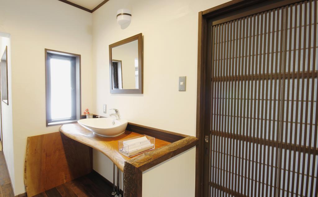 Soy Bed and Breakfast Takayama  Buitenkant foto